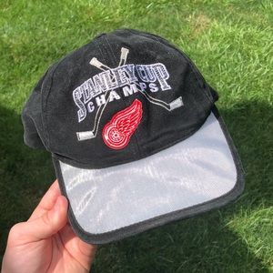 1998  Detroit red wings Stanley cup champions hat